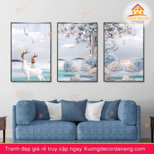 tranh-canvas-tuan-loc-treo-tuong-da-nang-tranh-phong-khach-phong-ngu-da-nang-tranh-huou-nai-tranh-gia-dinh-huou-nai