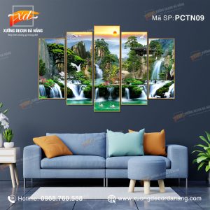 Trang tráng gương phong cảnh phòng khách treo tường